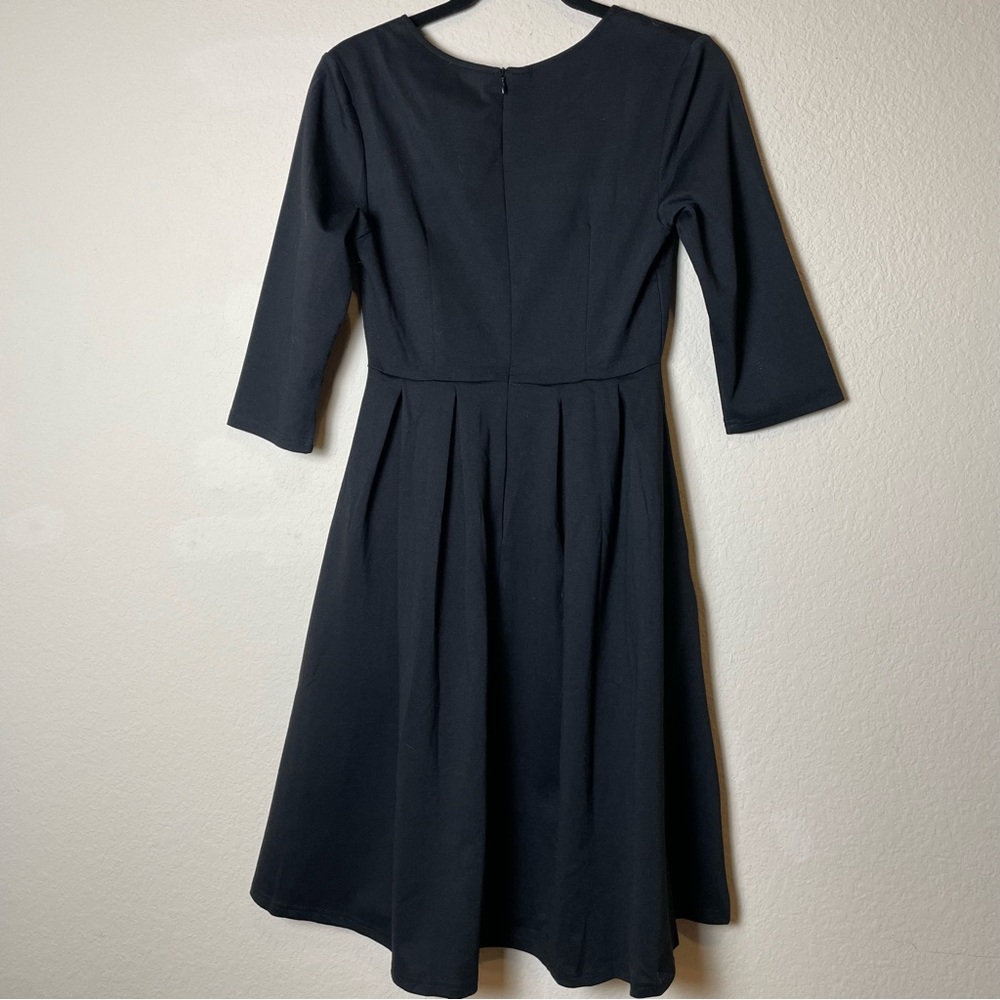 Elegant A-Line Vintage Styled Half Sleeve O-Neck Dress - Size 7